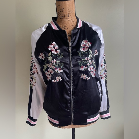 Women’s Reversible Satin Floral Embroidered Bomber Jacket - Picture 1 of 7